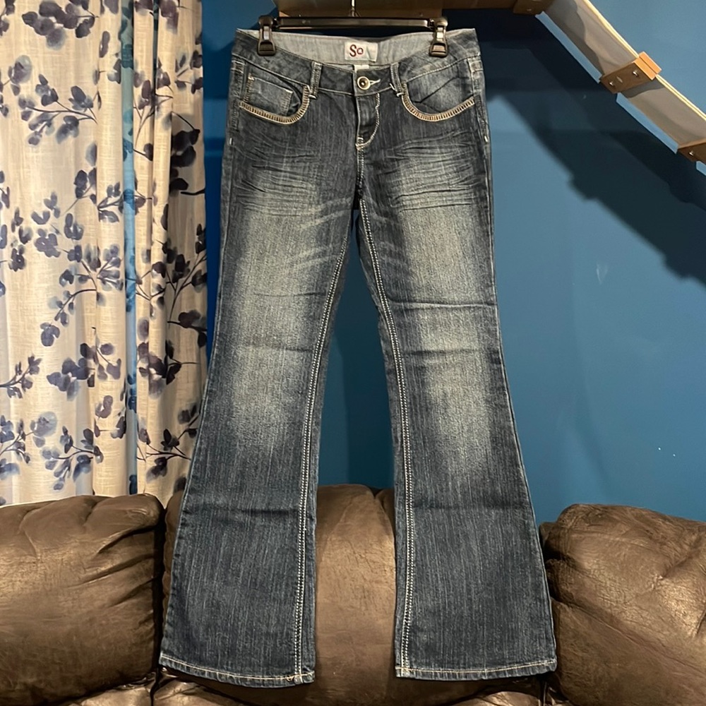 Like new SO 5 pocket low-rise boot cut jeans